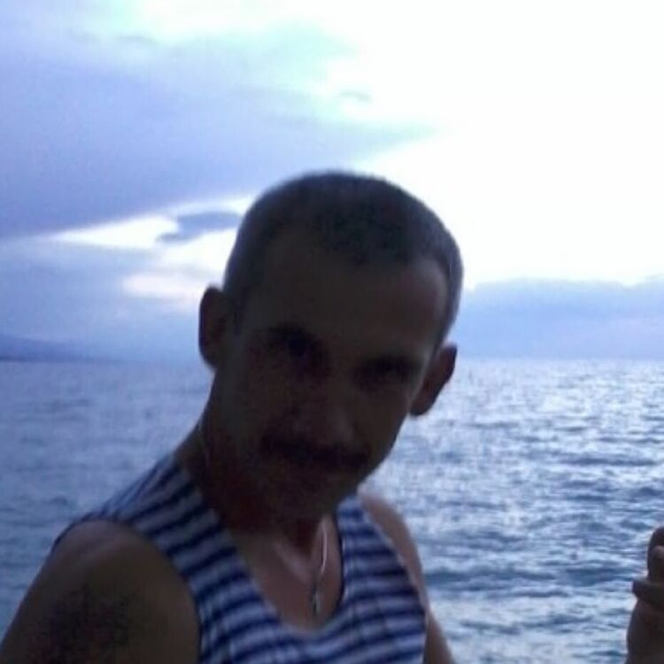  ,   Vadim, 49 ,   ,   , c , 