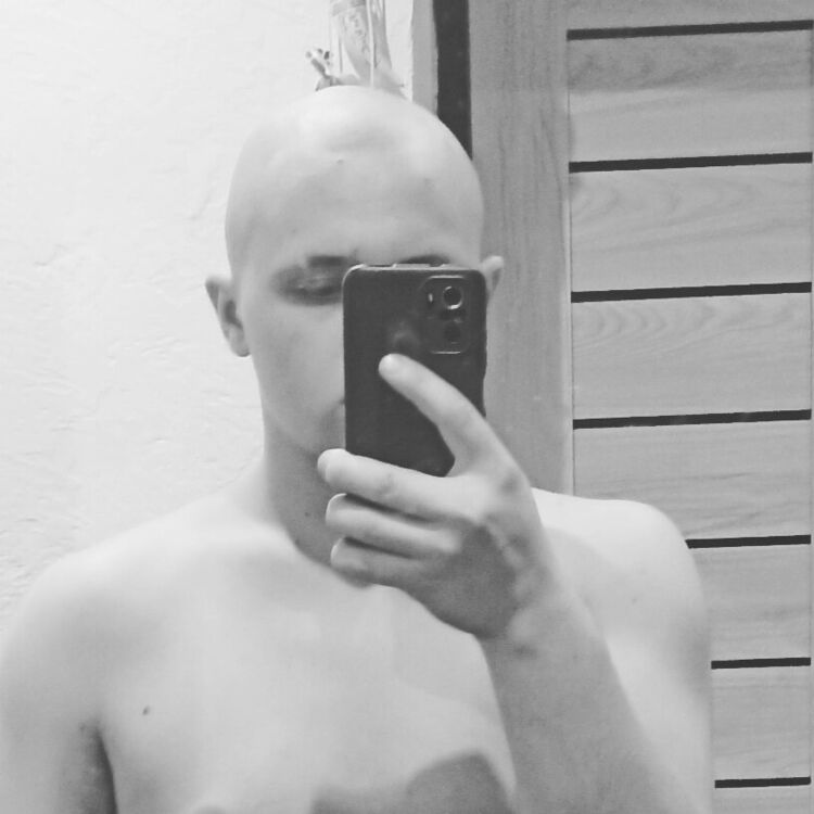  35107911  Cristian, 20 ,    