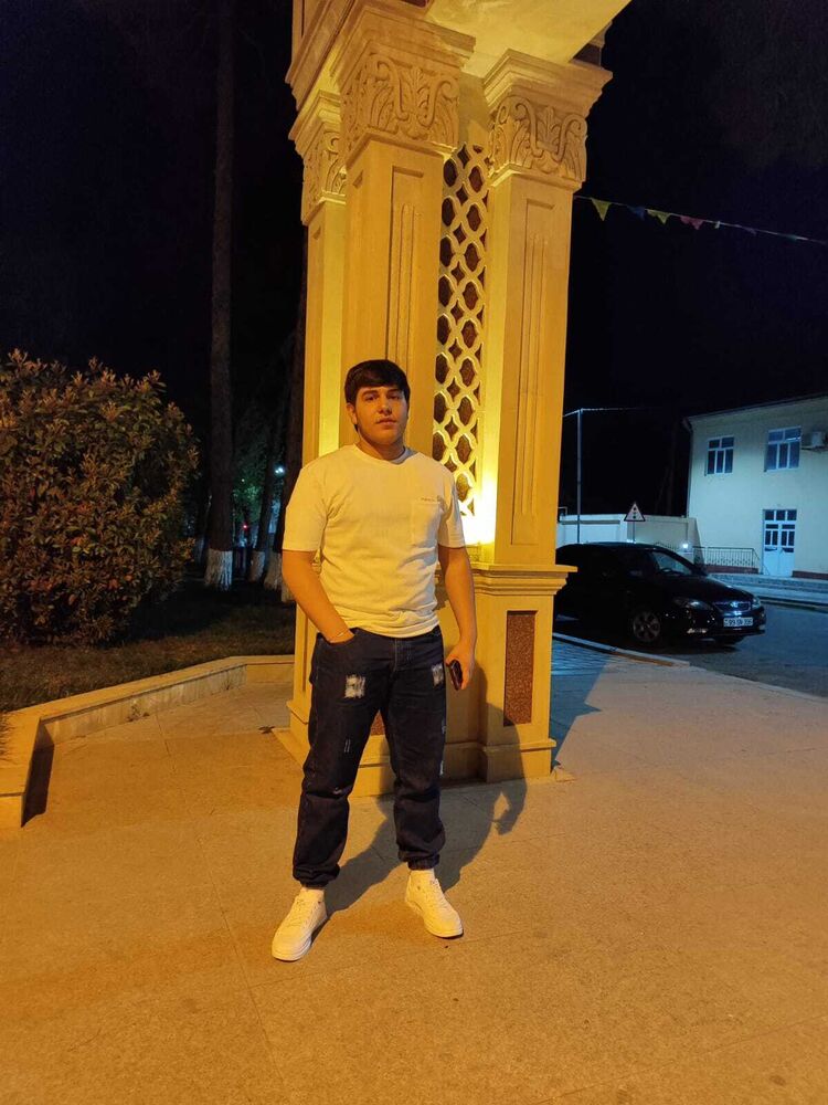  ,   Farid, 20 ,   ,   