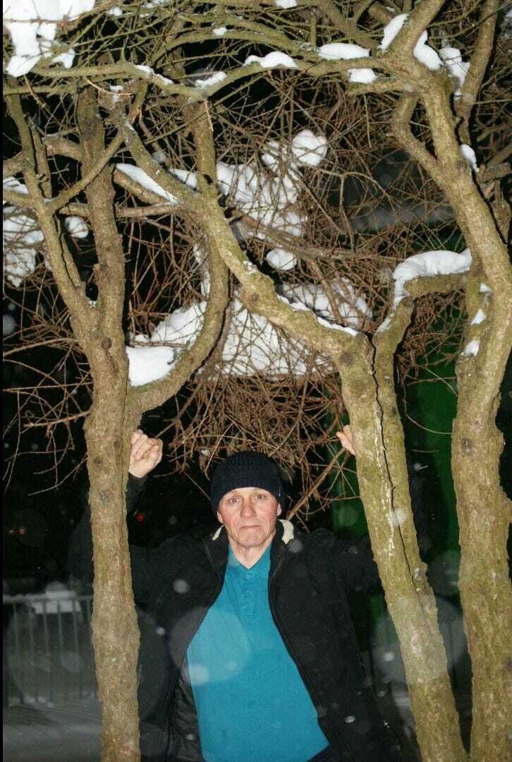  42416551  Sergei, 55 ,    