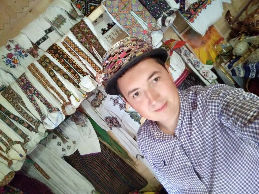  18006501  Igor, 29 ,    