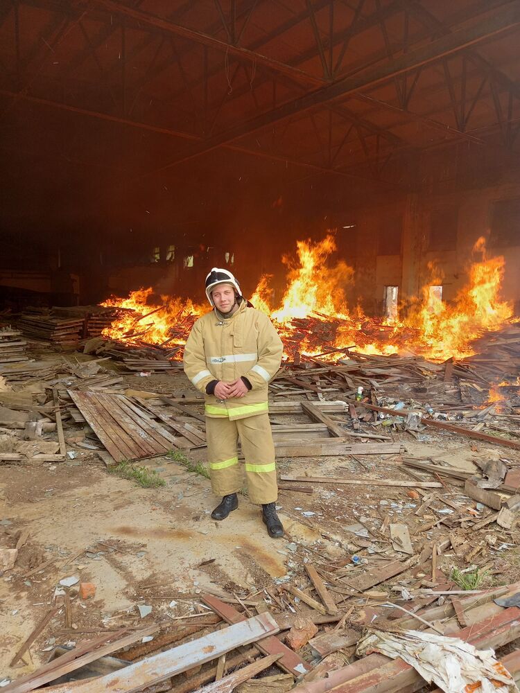  27422371  Kirill, 25 ,    