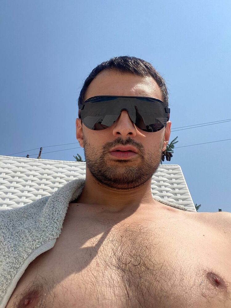  44612601  Hovo, 31 ,    