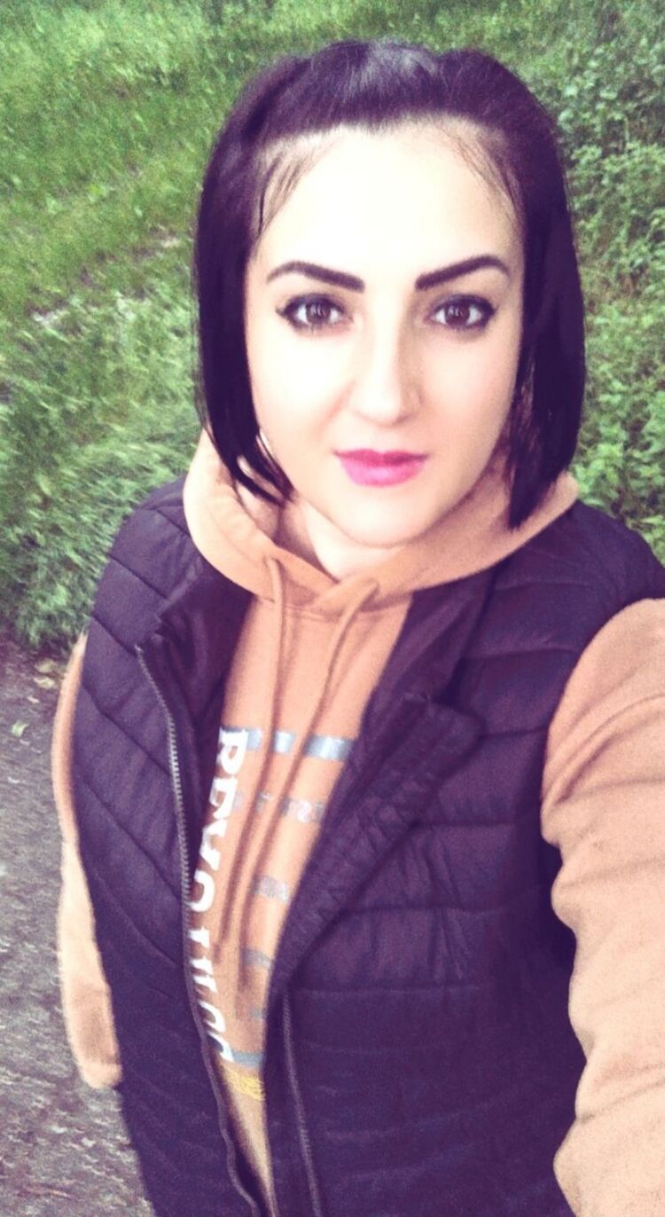  ,   Stella, 35 ,   c 