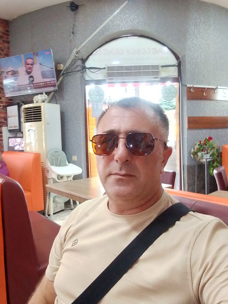  47872691  Lado, 46 ,    