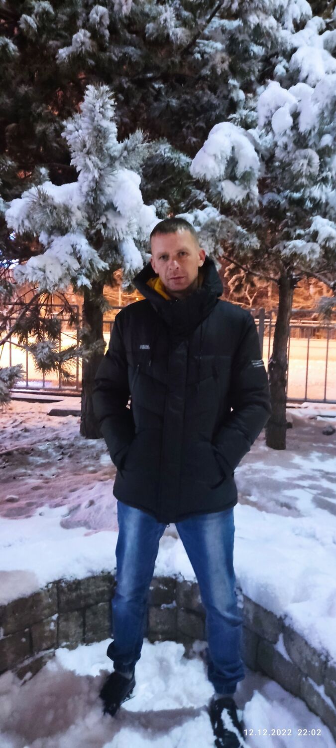  36608851  , 42 ,    