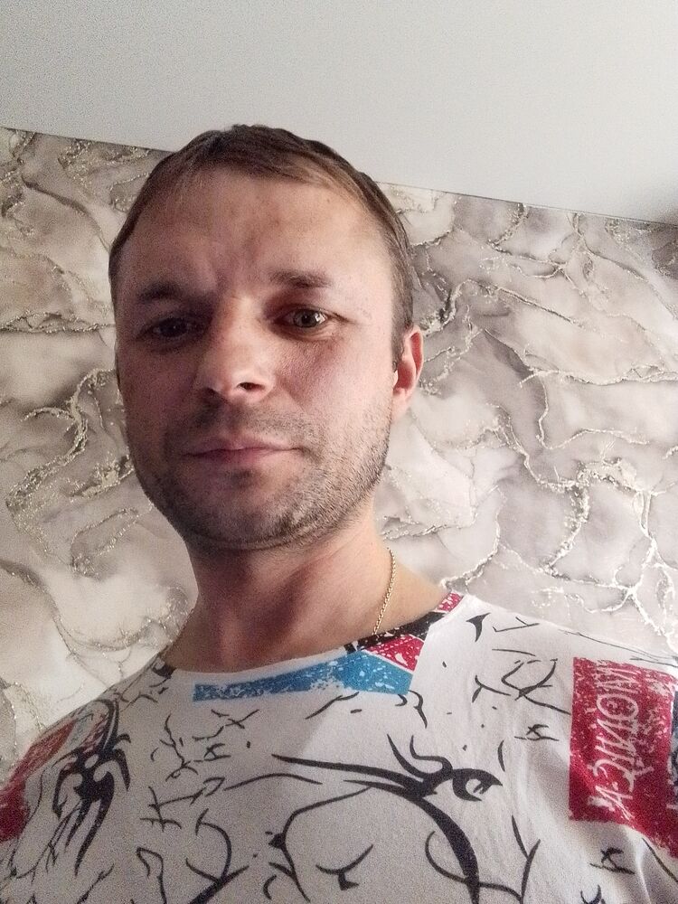  46897441  , 36 ,    