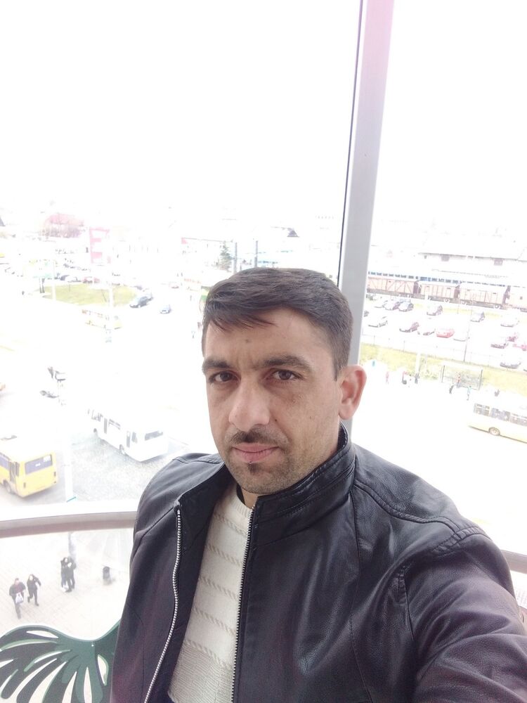  15712751  , 37 ,    