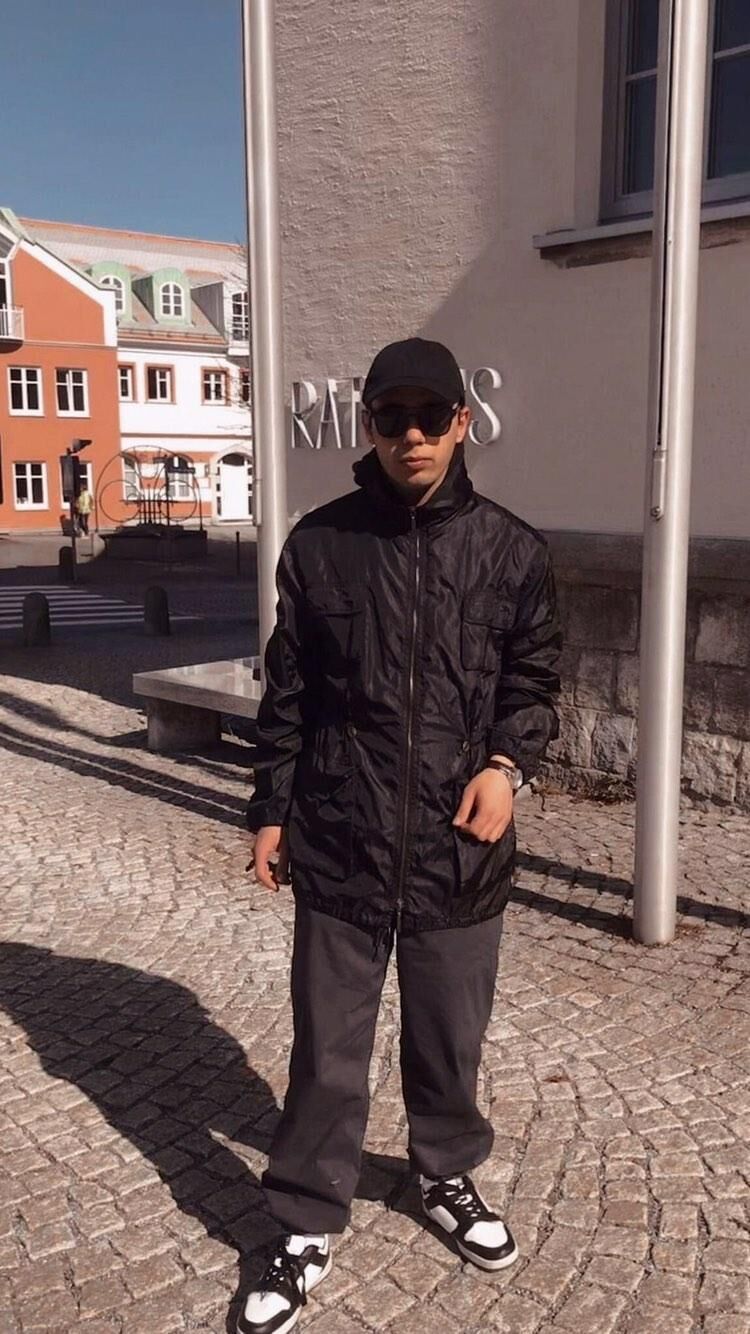  ,   Giorgi, 32 ,   ,   