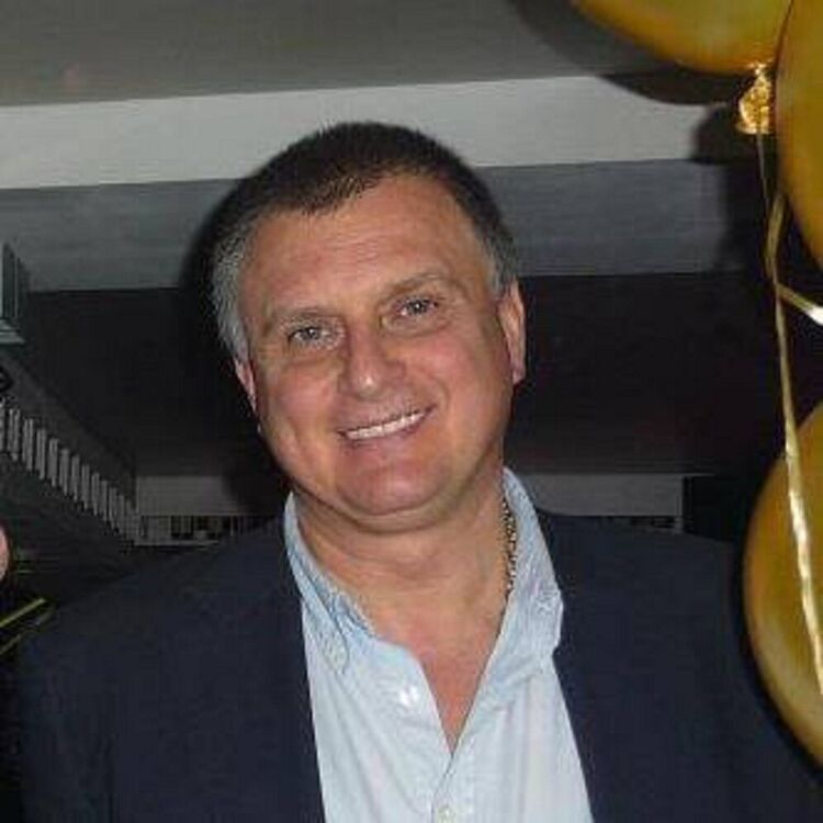 ���� 21729421 ������� Alex Julio, 52 ����, ���� ���������� � ������