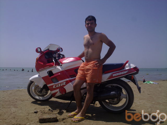  ,   Gosha, 38 ,  