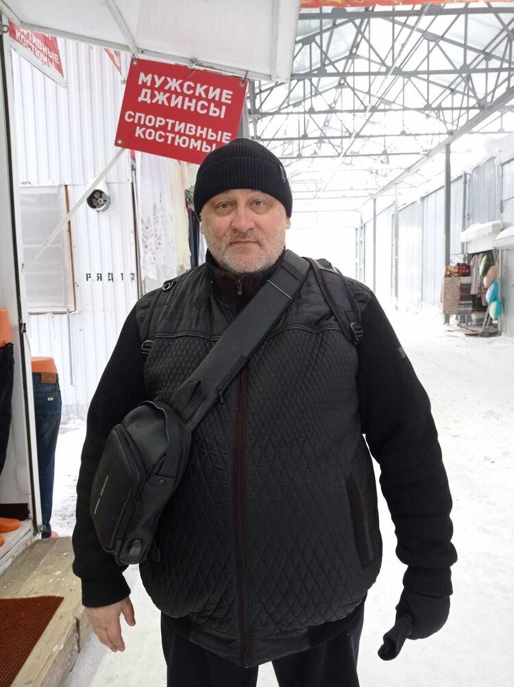  40792961  SERGEY, 53 ,    