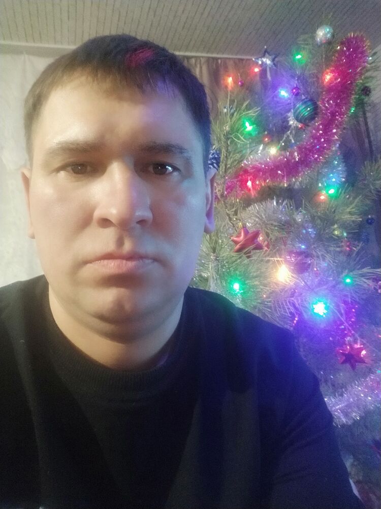  25317491  Ruslan, 44 ,    