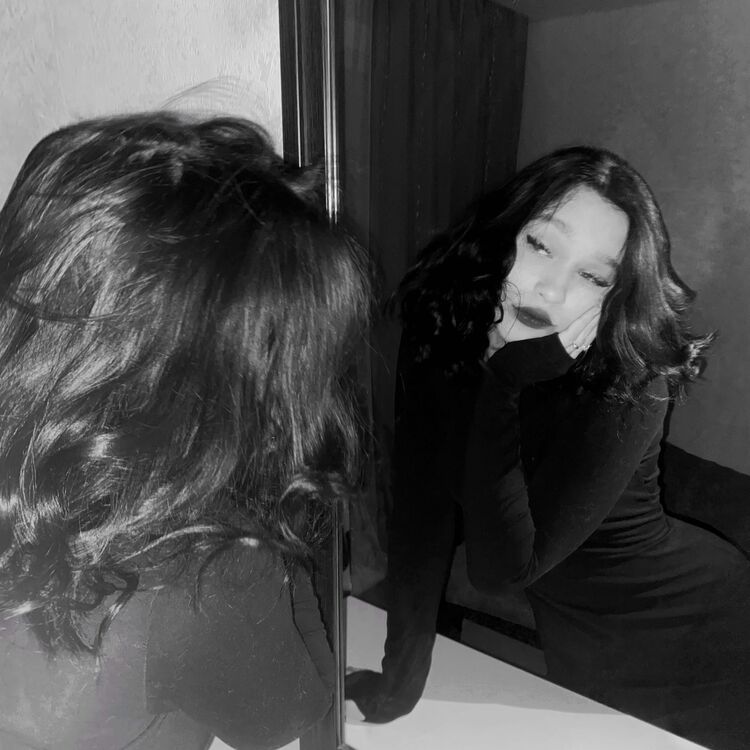  ,   Anastasia, 20 ,   ,   