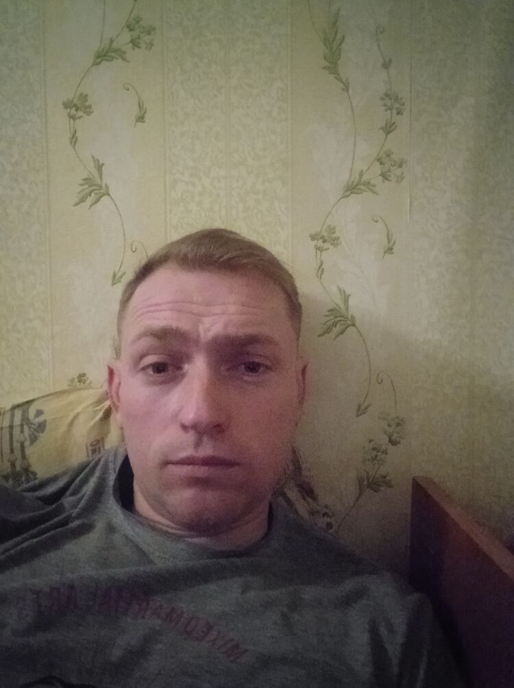  24790361  , 32 ,    
