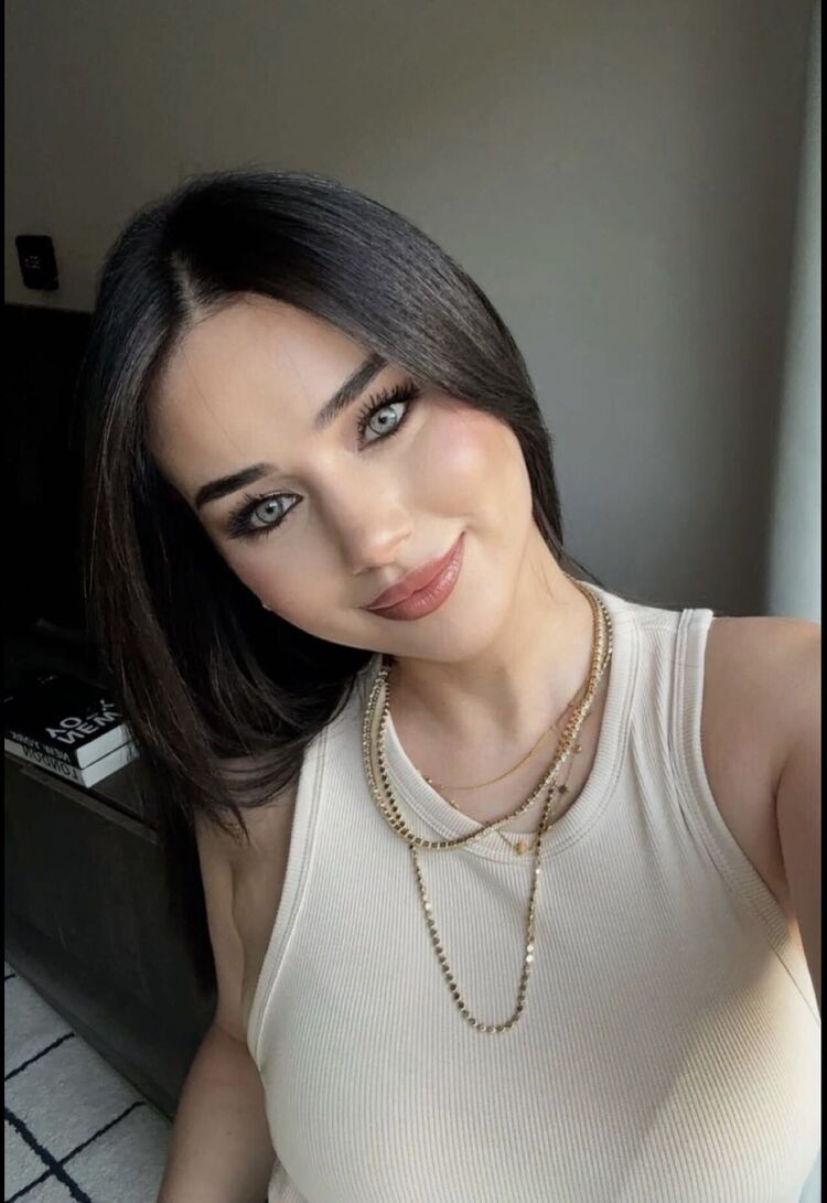  53291681  Aylin, 23 ,    