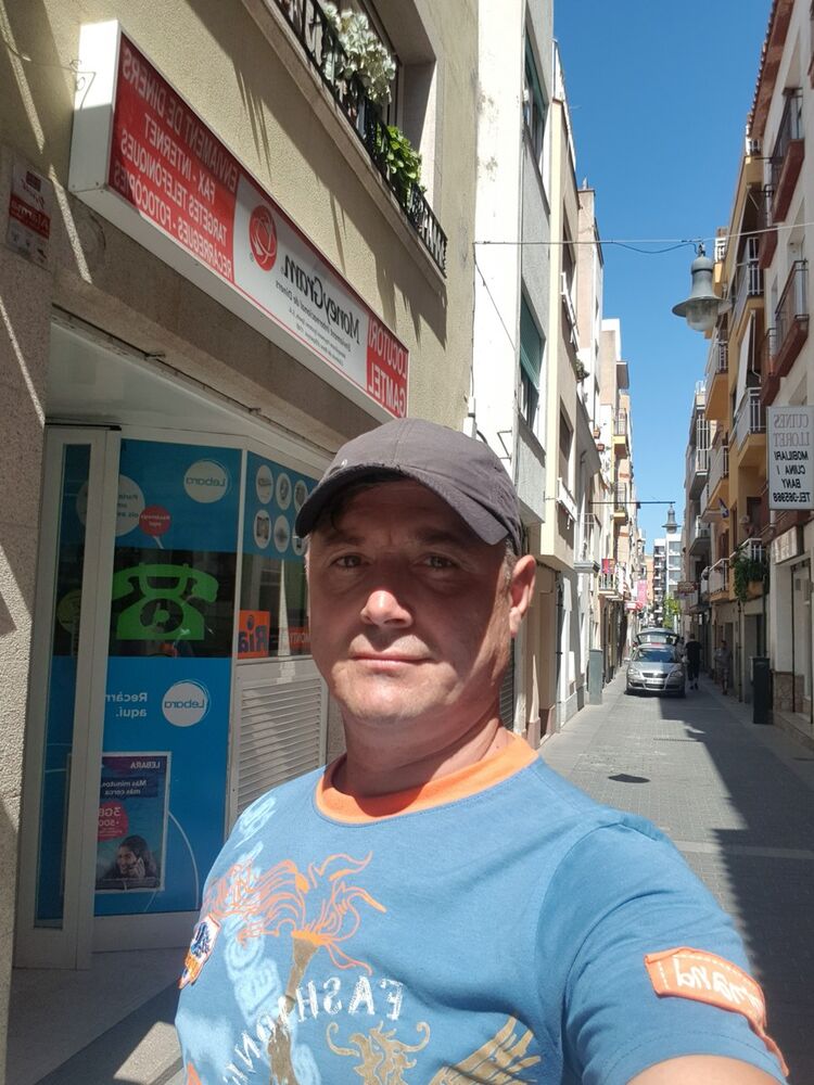   ,   Vasile, 52 ,     , c 