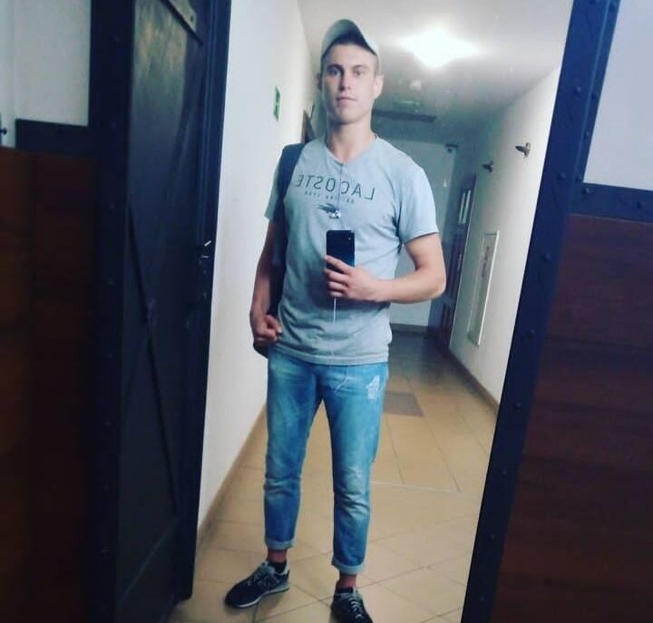  30977951  , 32 ,    -