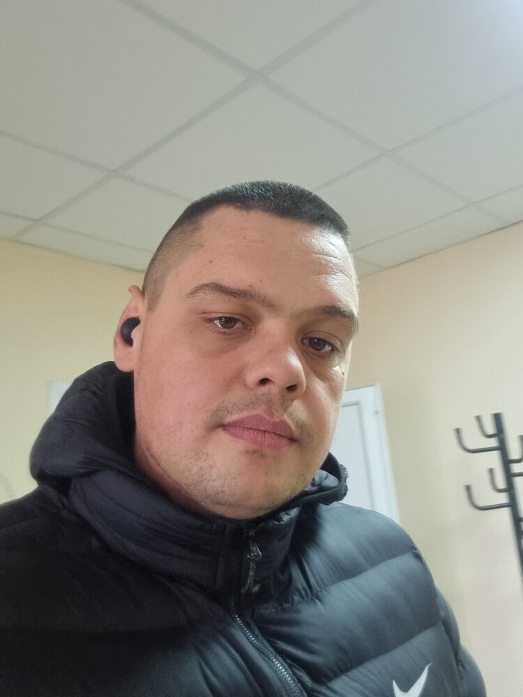  49458231  , 37 ,    