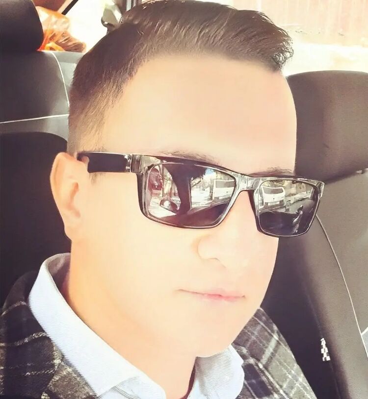  32315981  , 44 ,    