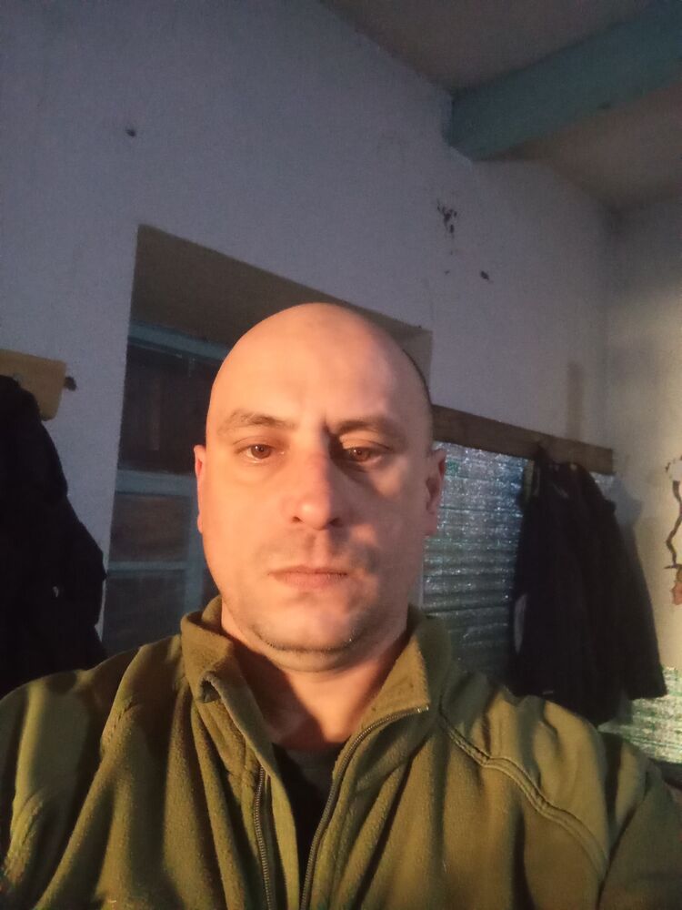  50025781  , 44 ,    