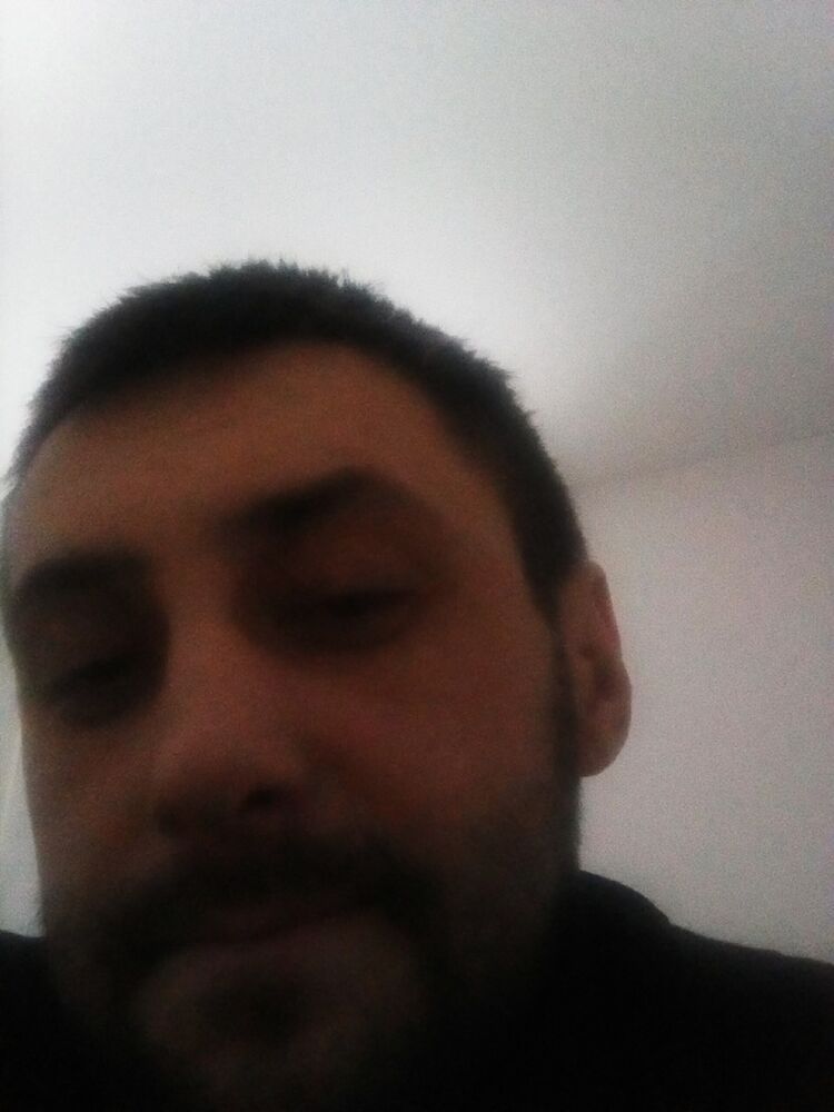  14647021  Cergej, 41 ,    