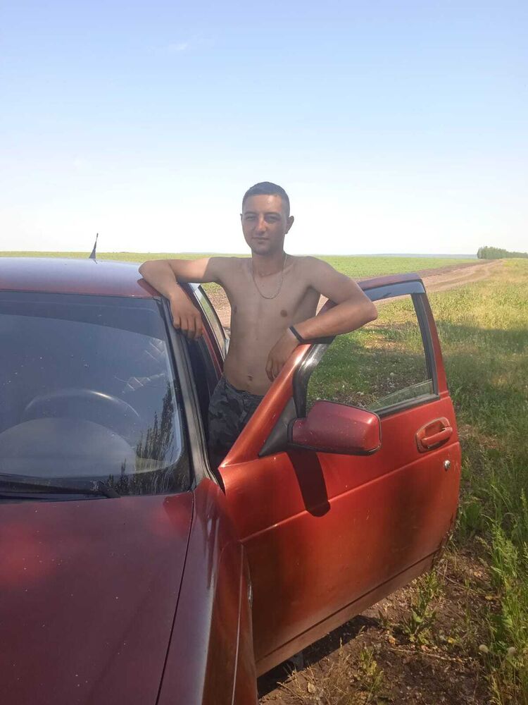  46778341  , 27 ,    