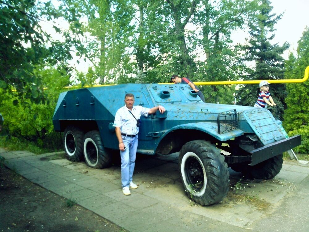  8228471  Vladimir, 56 ,    