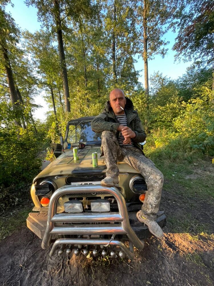  ,   Oleg, 47 ,   ,   
