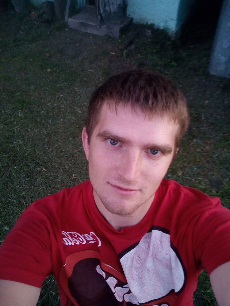  10196871  Alesandr, 31 ,    