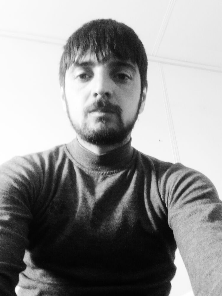 33458691  Grigor, 26 ,    