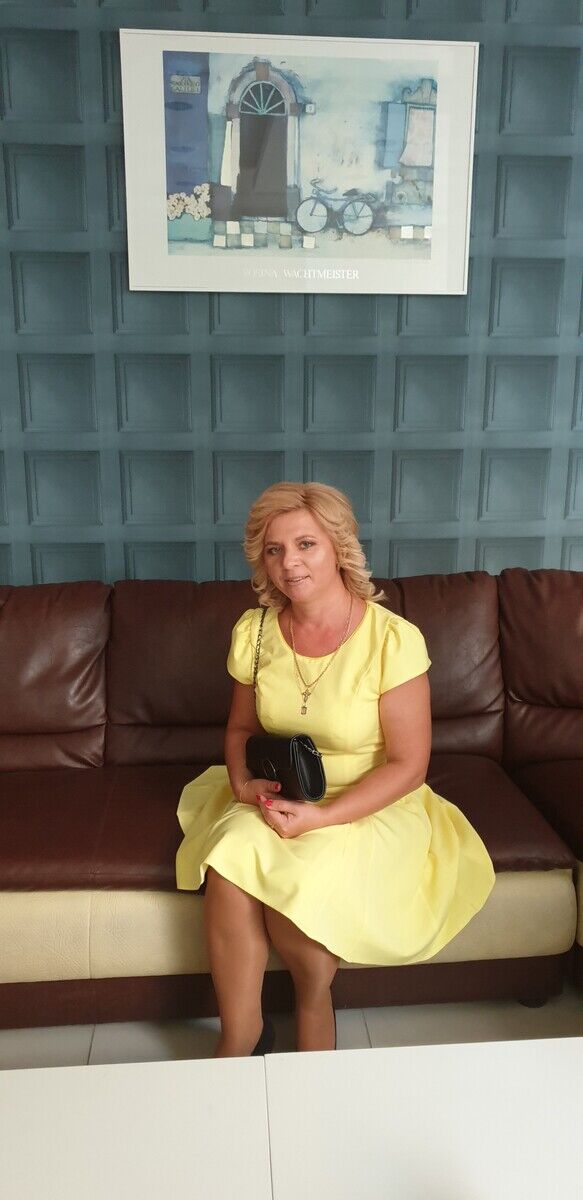  22395571  Sveta, 51 ,    