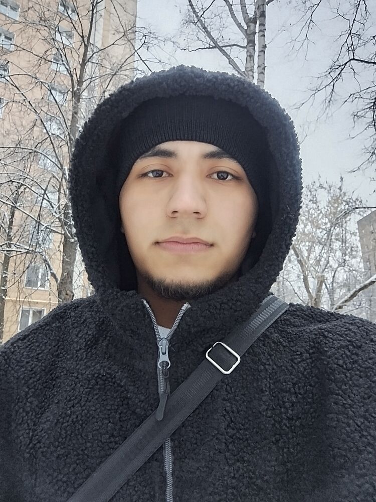  48584071  Ali, 23 ,    