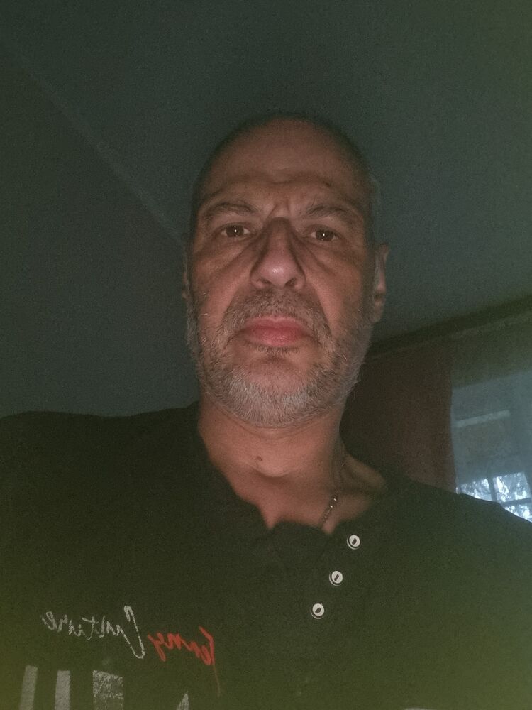  53301311  Ivars, 52 ,    