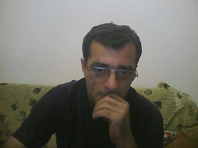  ,   Gagik, 65 ,  