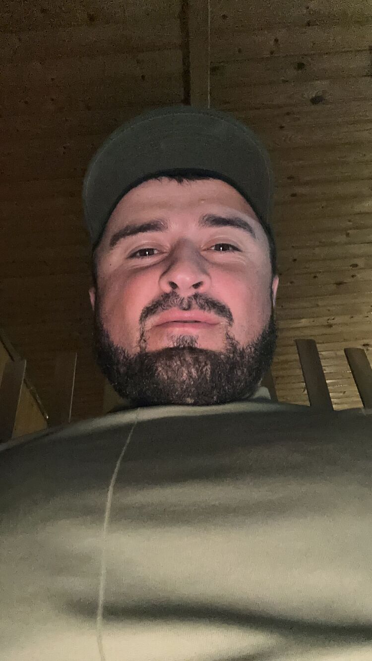  49292071  Kamil, 33 ,    