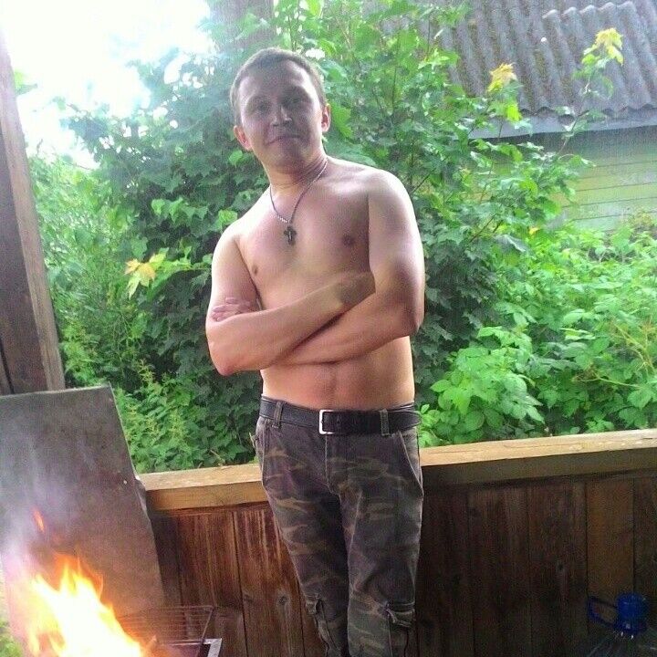  7796121  , 46 ,    -