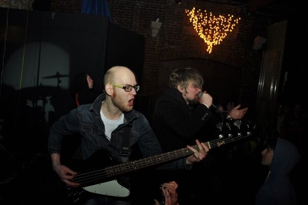  27330311  , 34 ,    -