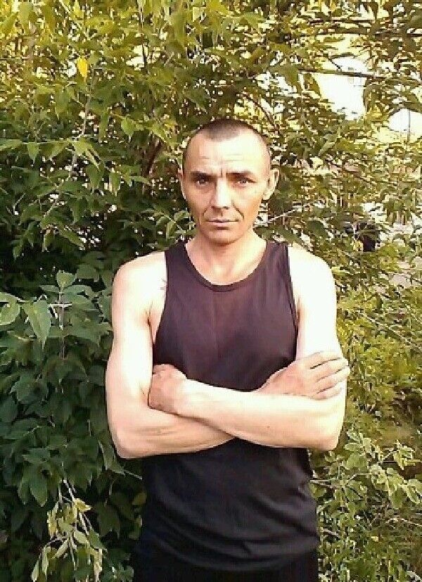  ,   Leonid, 49 ,   ,   , c 