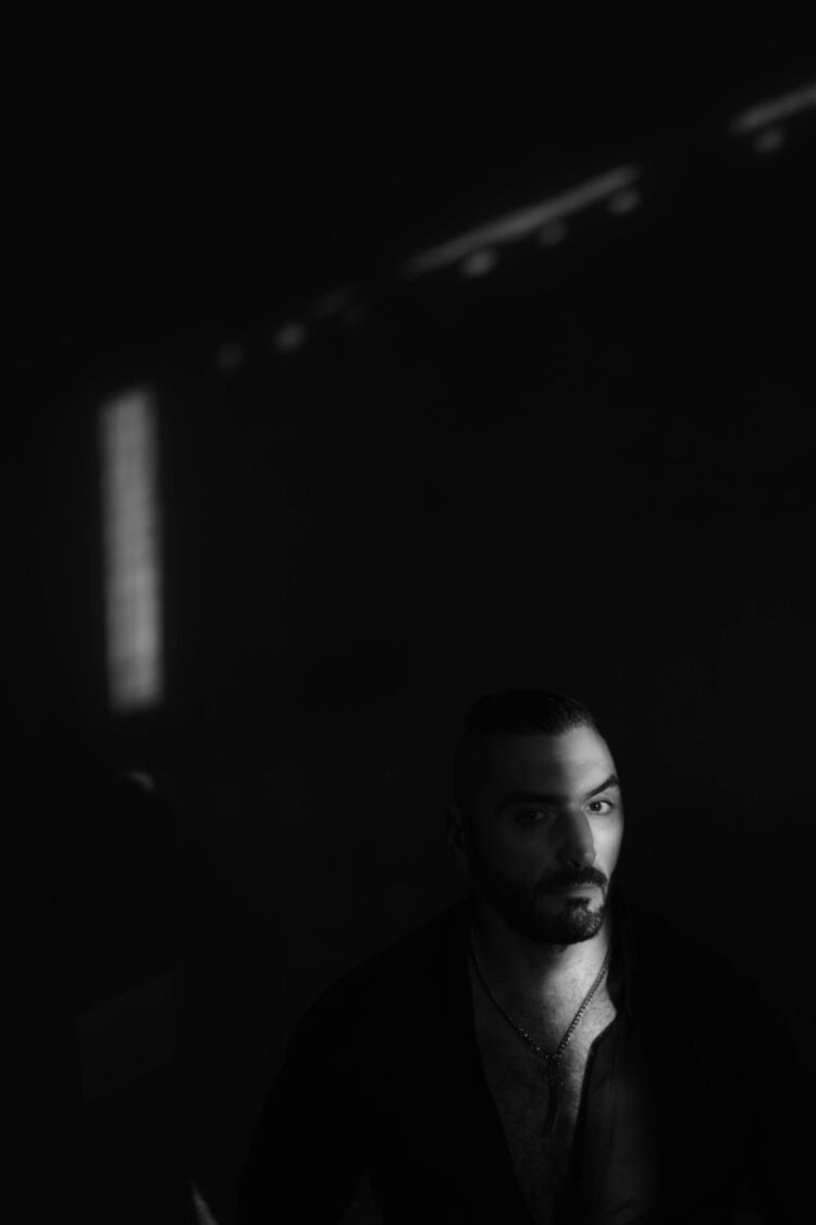 50609241  Zafer, 39 ,    