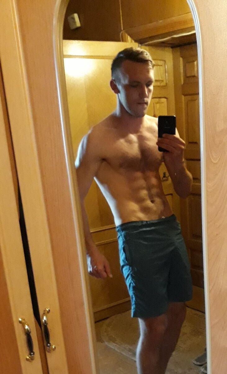  16114431  Sviatoslav, 29 ,    