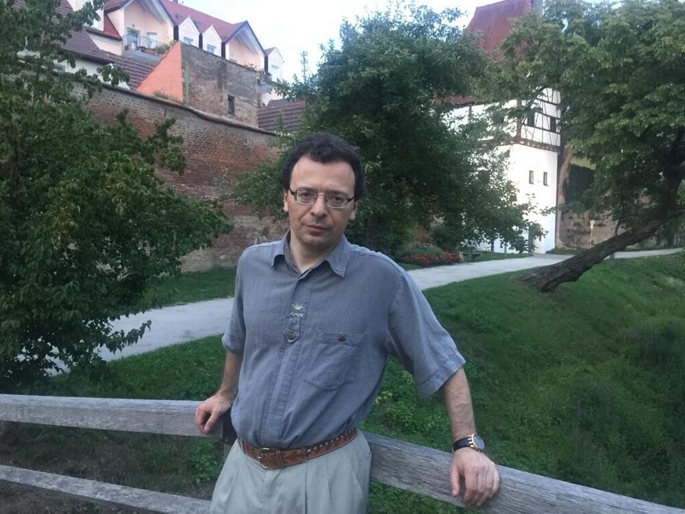  20390461  Vlad, 46 ,    -