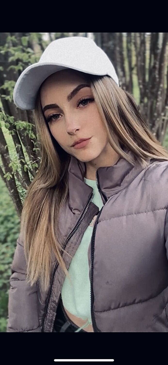  ,   Vladislava, 22 ,   ,   