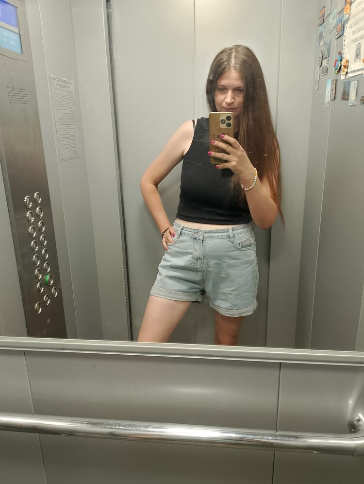  53053281  , 36 ,    -