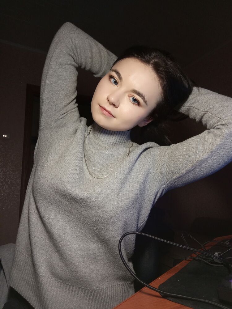  43858531  Kaleru, 22 ,    