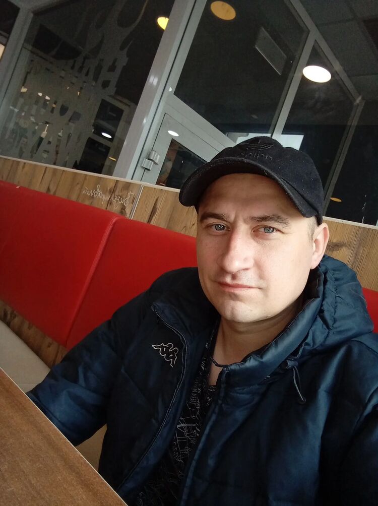  42946731  , 39 ,    