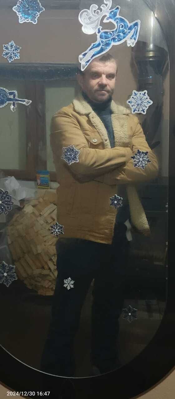 51605351  Andry, 45 ,    