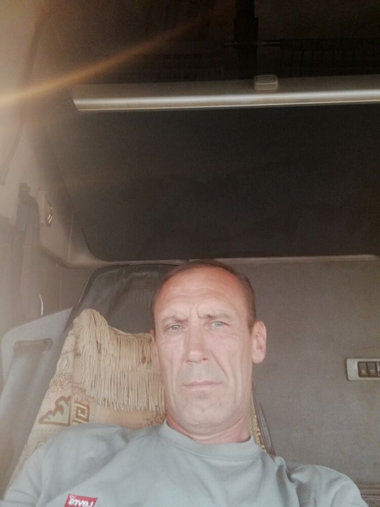  44275431  , 49 ,    