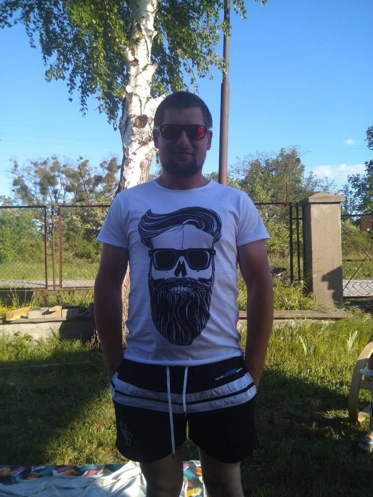  ,   Maksim, 40 ,   ,   , c 