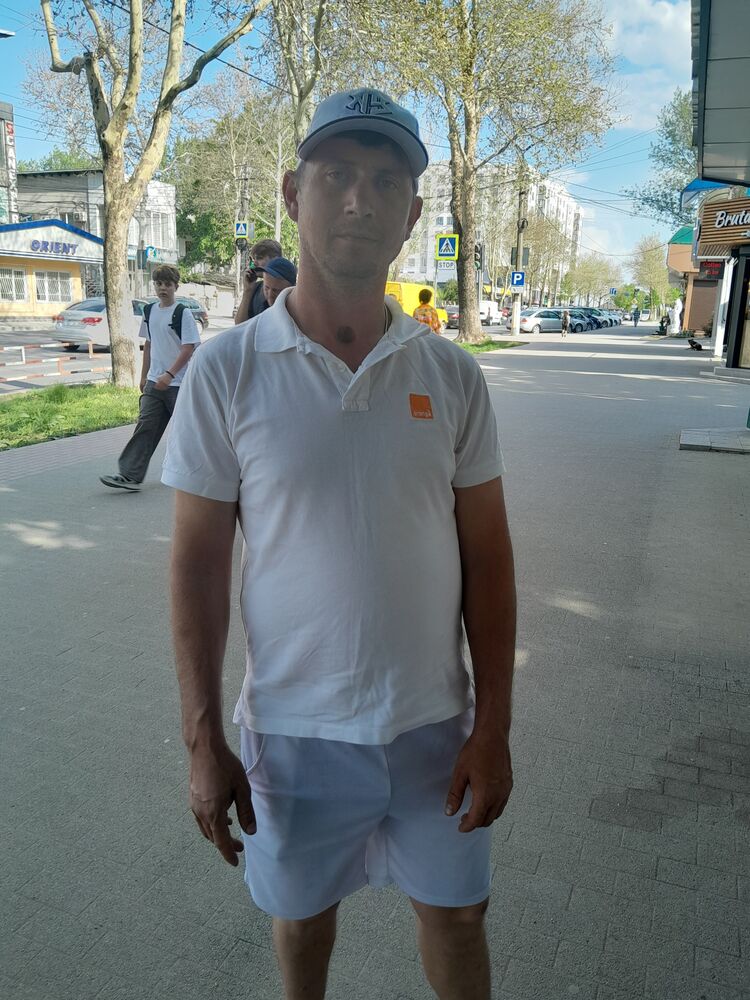  51179291  Sergei, 32 ,    